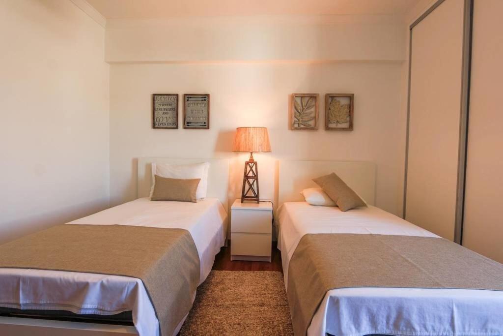 Guestready - Marina View Top Floor With Terrace Ponta Delgada Eksteriør bilde